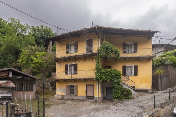 casa semindipendente in vendita a Paesana in zona Calcinere
