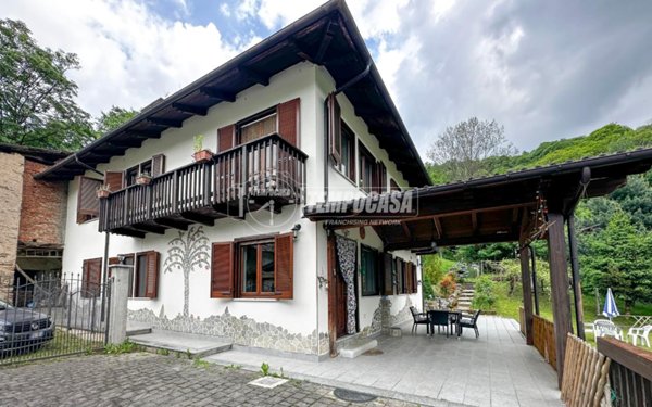 casa indipendente in vendita a Paesana