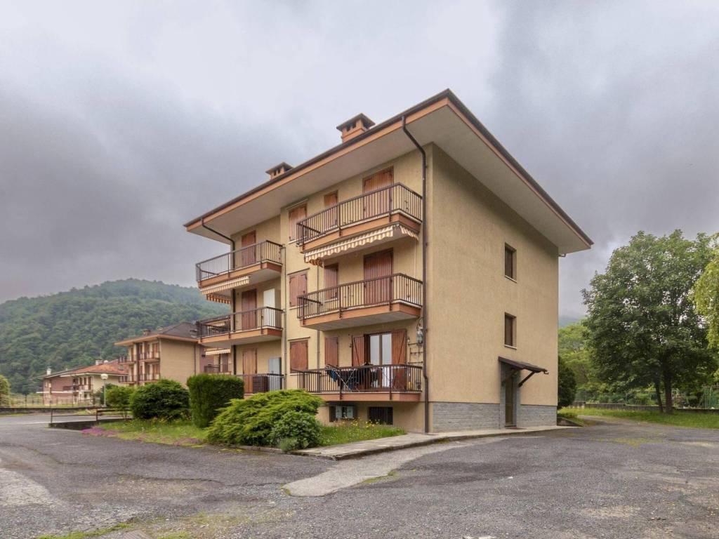 appartamento in vendita a Paesana