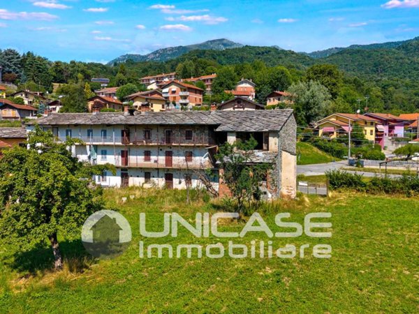 casa indipendente in vendita a Paesana