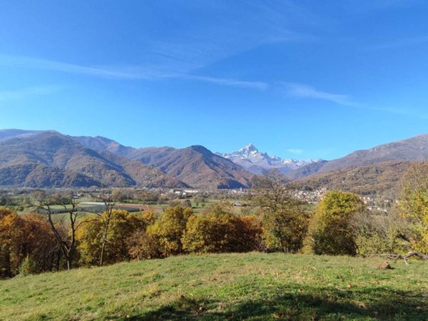casa indipendente in vendita a Paesana