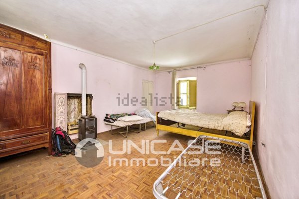 casale in vendita a Paesana