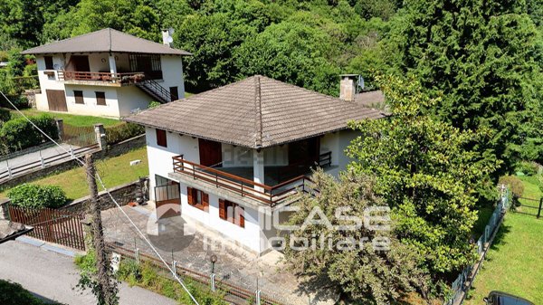 casa indipendente in vendita a Paesana in zona Calcinere