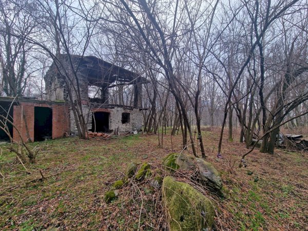 casa indipendente in vendita a Paesana