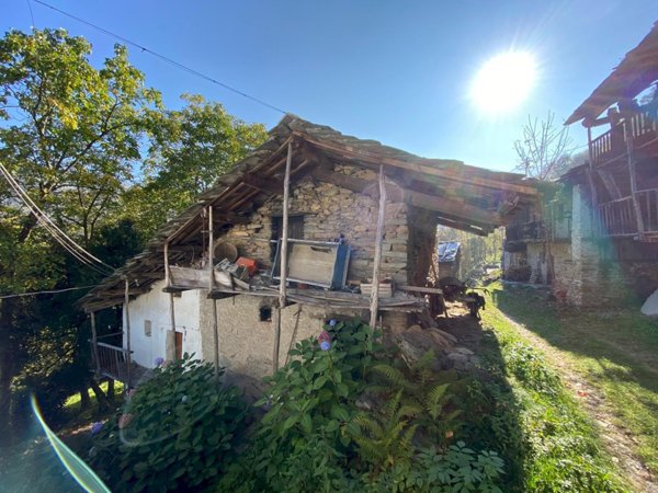 casale in vendita a Paesana in zona Croesio