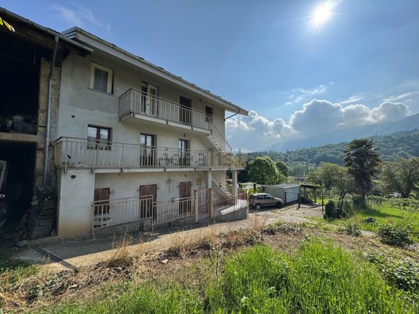 appartamento in vendita a Paesana