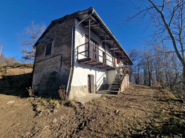 casa indipendente in vendita a Paesana
