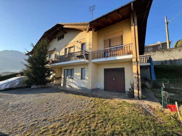 casa indipendente in vendita a Paesana