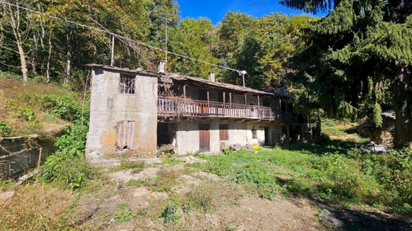 casa indipendente in vendita a Paesana