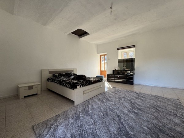 casa indipendente in vendita a Paesana