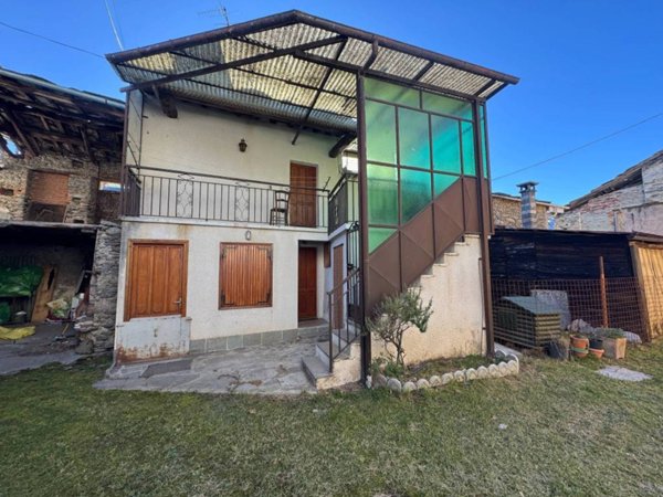 casa indipendente in vendita a Paesana