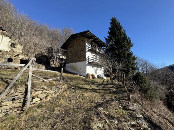 casa indipendente in vendita a Paesana