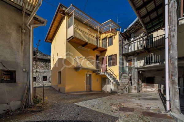 casa indipendente in vendita a Paesana in zona Calcinere
