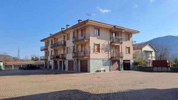 appartamento in vendita a Paesana