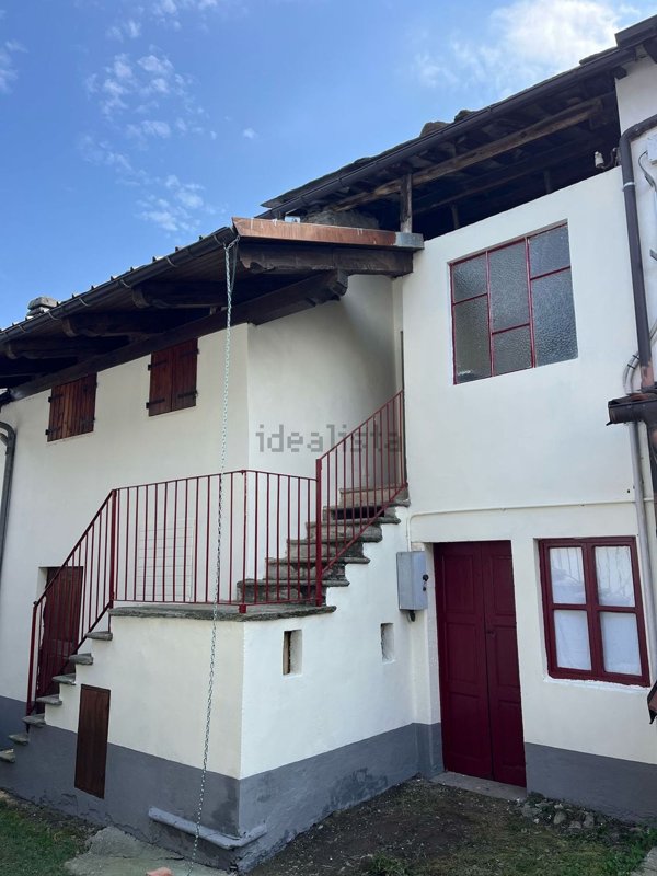 casale in vendita a Paesana