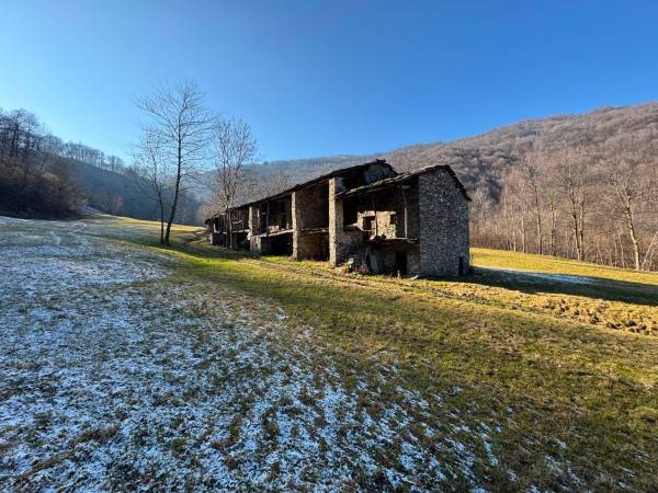 casa indipendente in vendita a Paesana