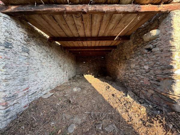 casa indipendente in vendita a Paesana