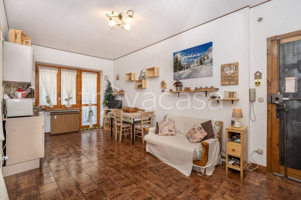 appartamento in vendita a Paesana in zona San Lorenzo