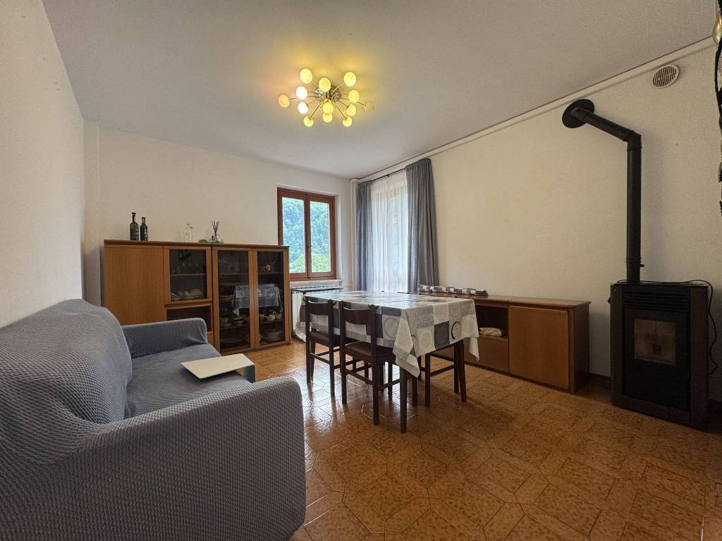 appartamento in vendita a Paesana