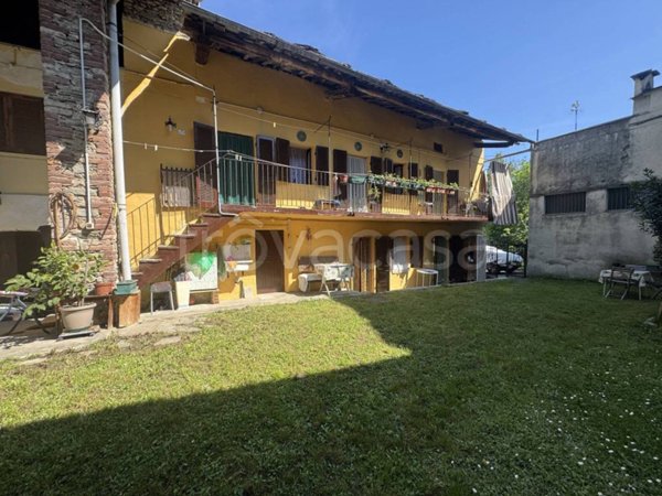 casa indipendente in vendita a Paesana