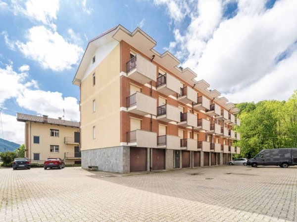 appartamento in vendita a Paesana in zona Croesio