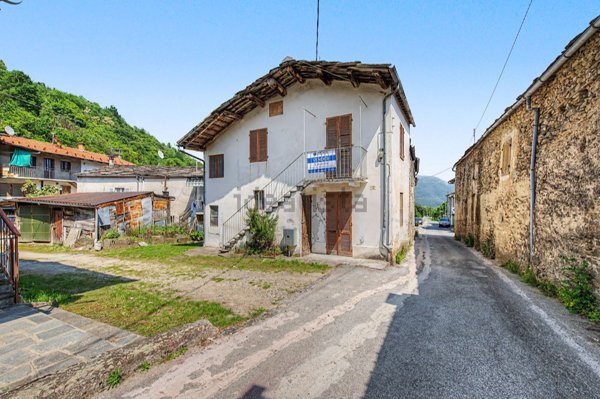 casa indipendente in vendita a Paesana
