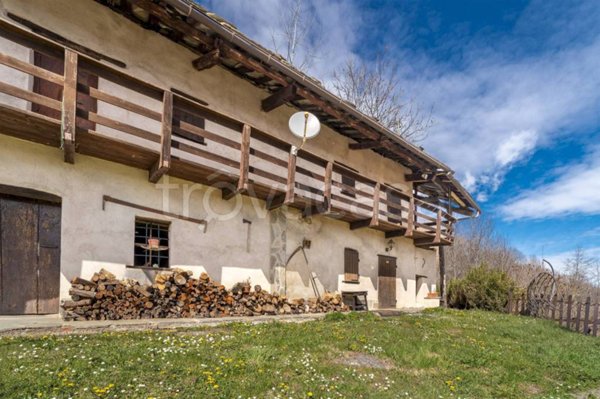 casa indipendente in vendita a Paesana in zona Calcinere