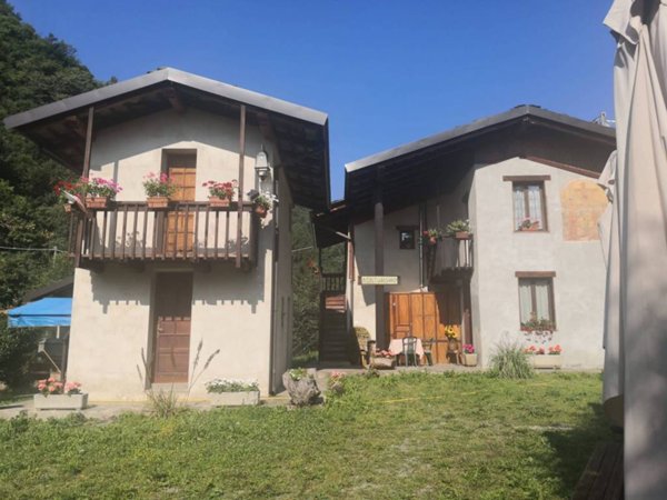 casa indipendente in vendita a Paesana