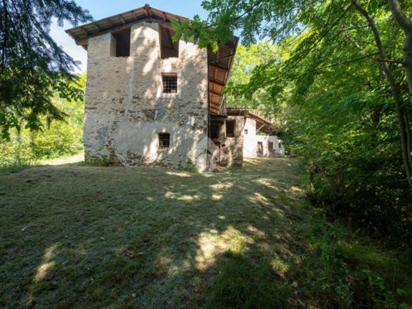 casa indipendente in vendita a Pagno