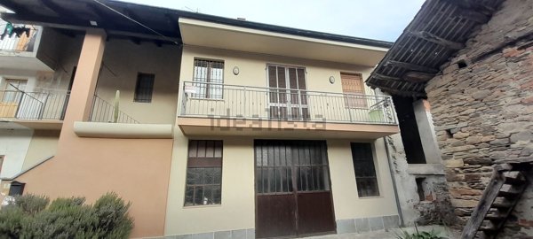 casa indipendente in vendita a Pagno