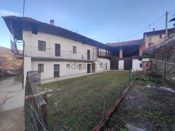 casa semindipendente in vendita a Pagno