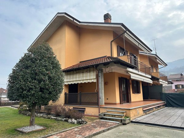 casa indipendente in vendita a Pagno