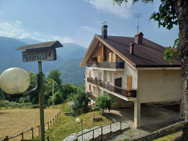 appartamento in vendita a Pamparato