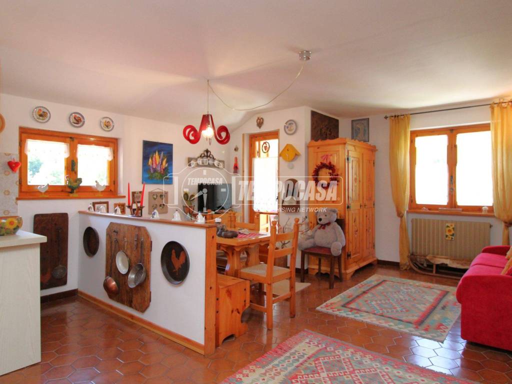 appartamento in vendita a Pamparato