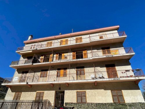 appartamento in vendita a Pamparato