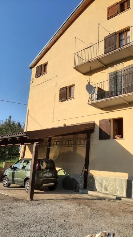 casa indipendente in vendita a Pamparato