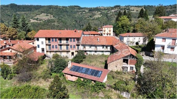 casale in vendita a Paroldo