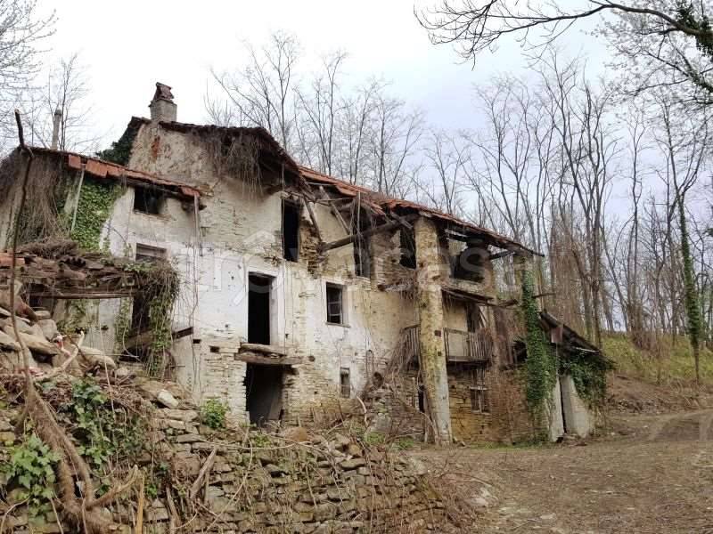 casa indipendente in vendita a Paroldo