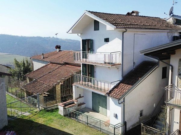 casa indipendente in vendita a Paroldo
