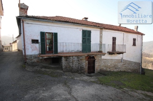 quadrivano in vendita a Perletto