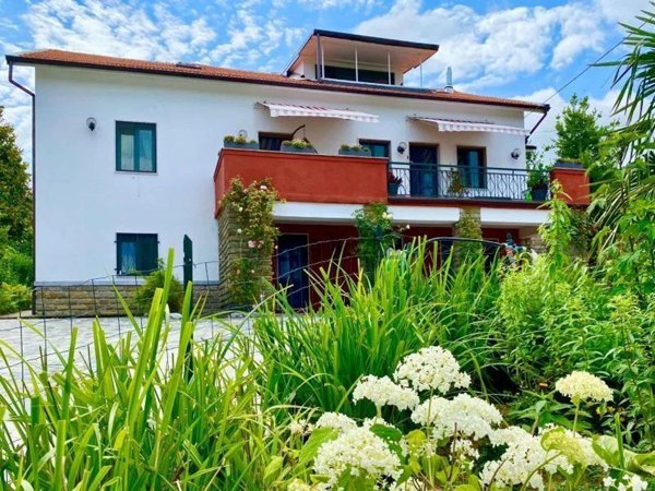 appartamento in vendita a Perletto