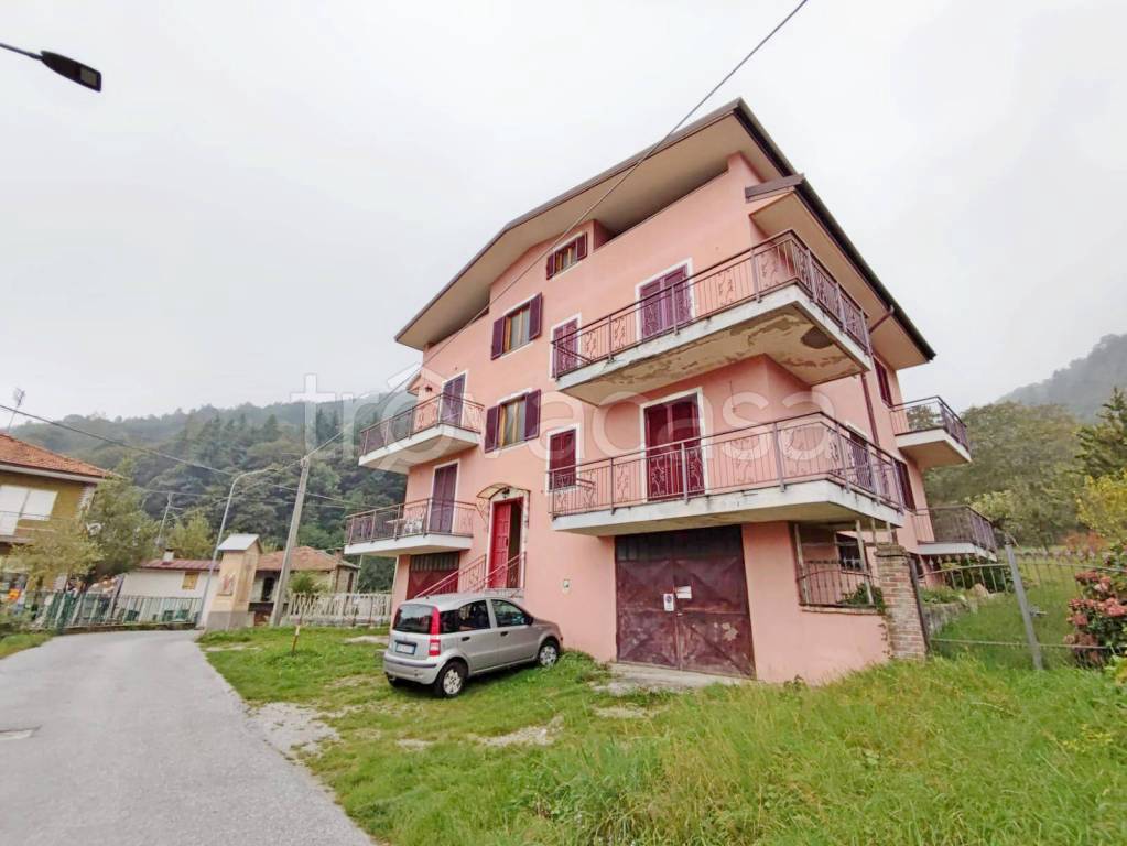 appartamento in vendita a Peveragno in zona Pradeboni