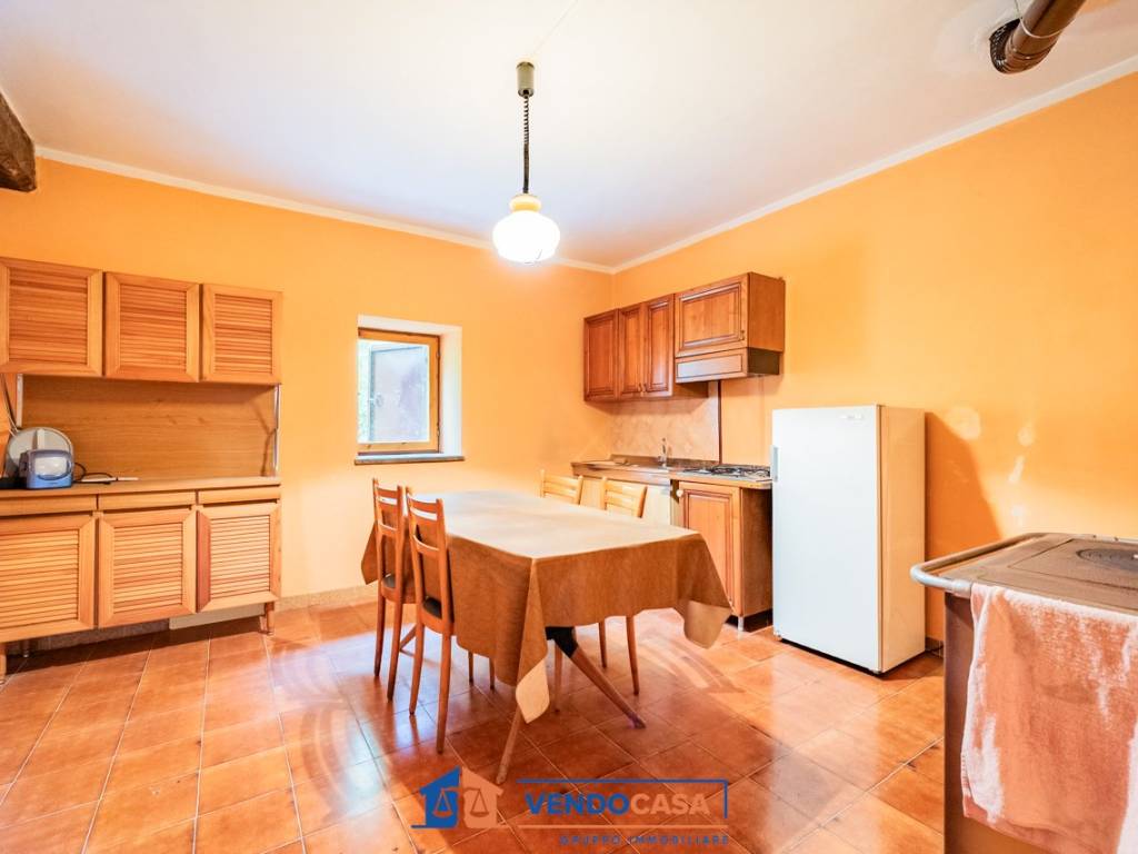 casa indipendente in vendita a Peveragno in zona Pradeboni