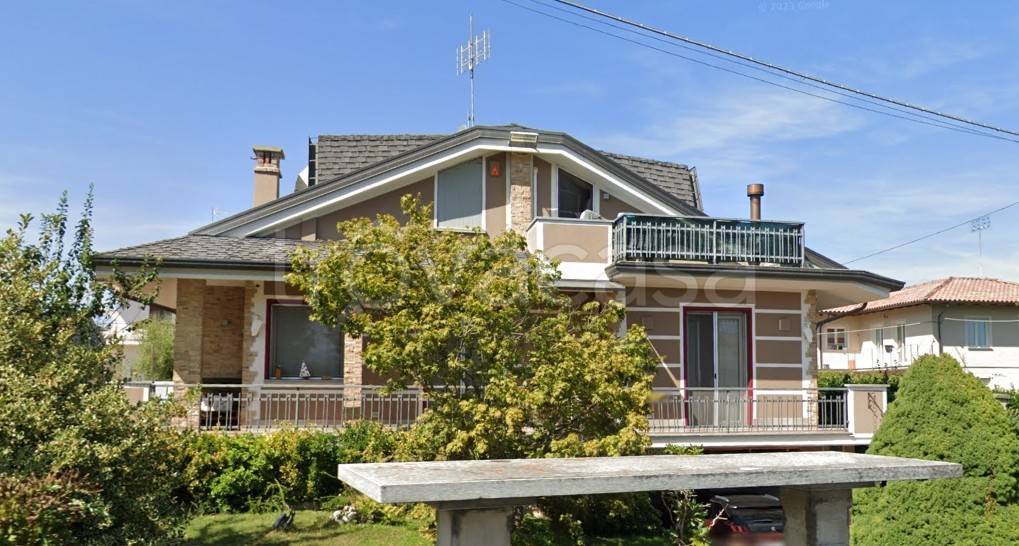 casa indipendente in vendita a Peveragno