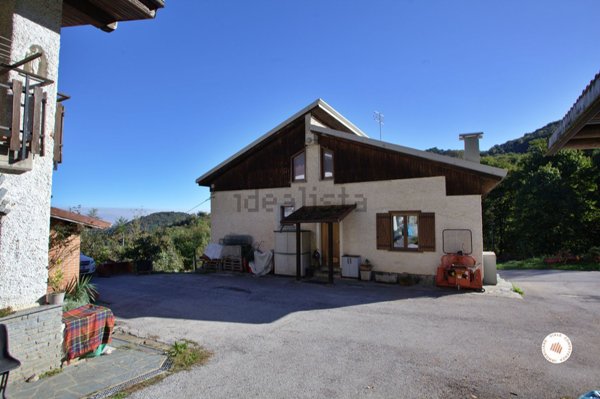 casa indipendente in vendita a Peveragno in zona Montefallonio