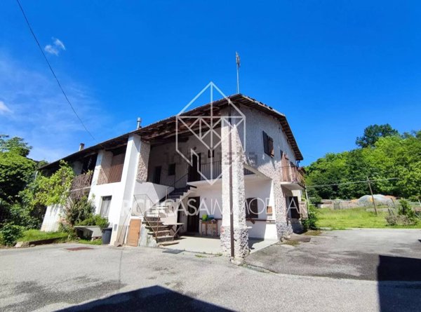 esavano in vendita a Peveragno in zona San Giovenale