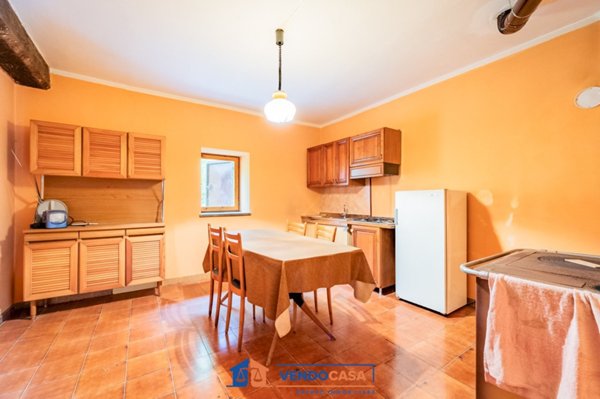 casa indipendente in vendita a Peveragno in zona Pradeboni