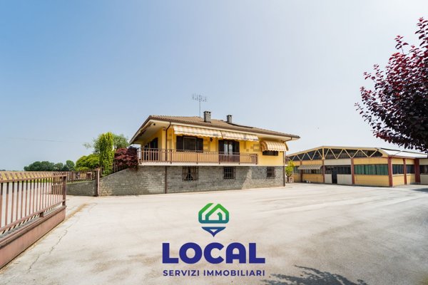 casa indipendente in vendita a Peveragno