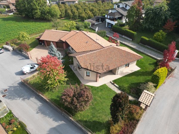 casa indipendente in vendita a Peveragno