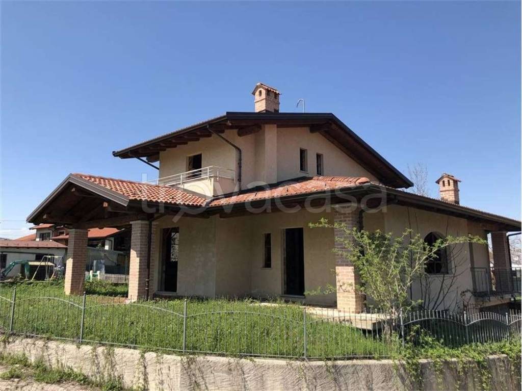 casa indipendente in vendita a Peveragno